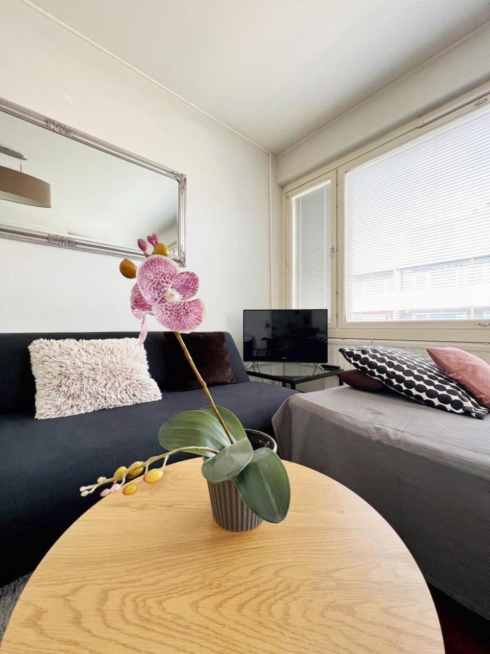 Sweethome Studio 48 City Center Аlbertinkatu Helsingfors Exteriör bild